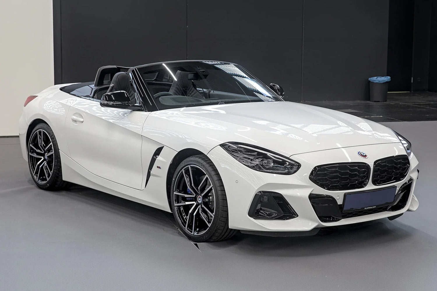 BMW Z4 M40i G29 convertible sports car in Alpine White