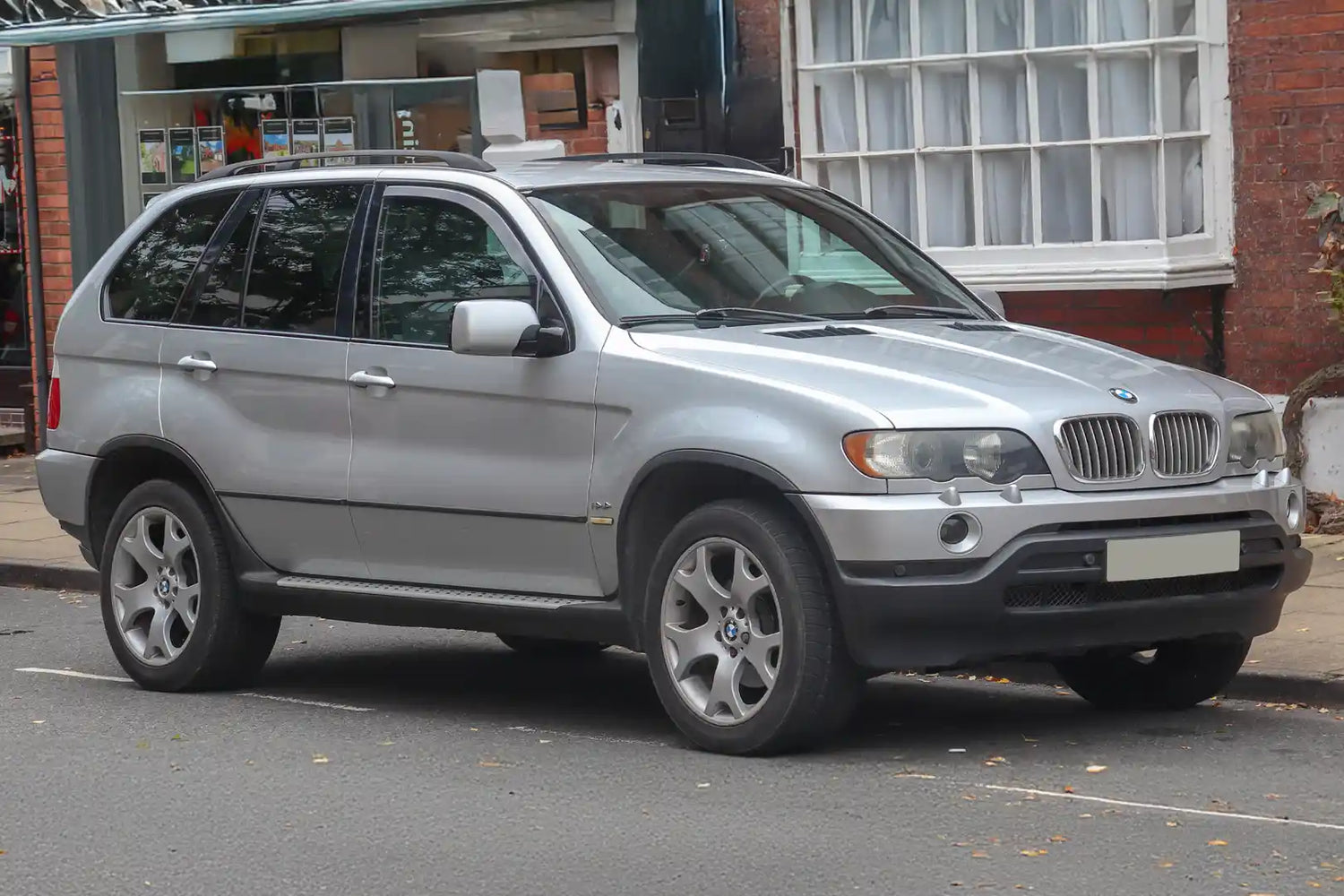 BMW X5 E53 luxury SUV in Titanium Silver Metallic